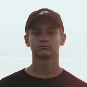 Meet your Posher, Maxime